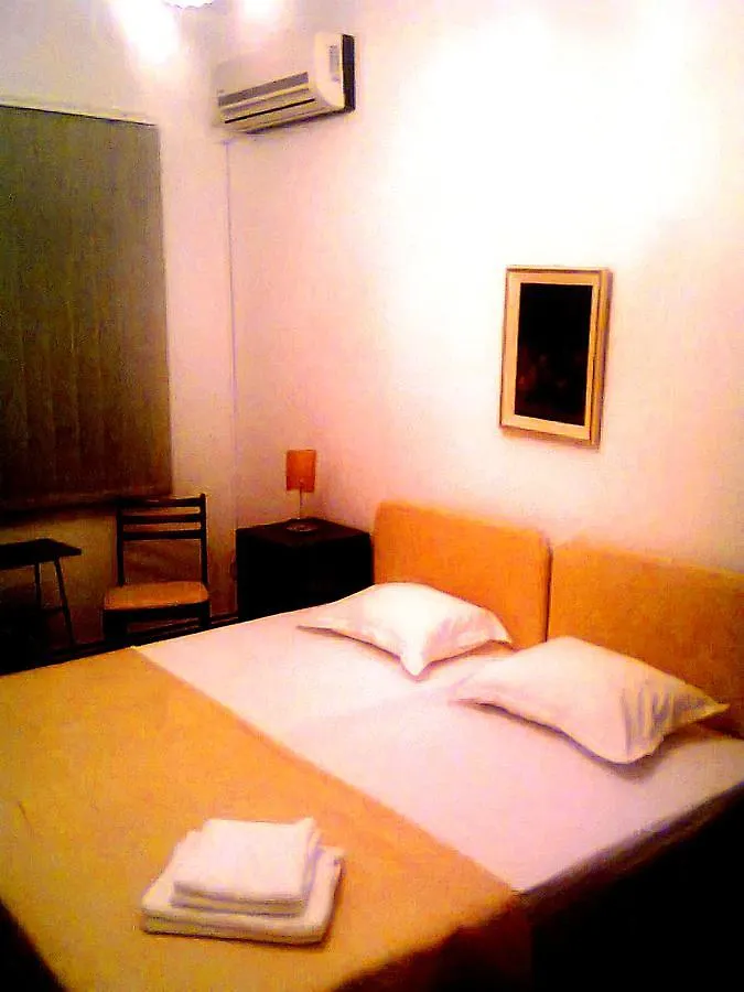 Bed & Breakfast Piata Lahovari Boutique Residence Bucharest Romania