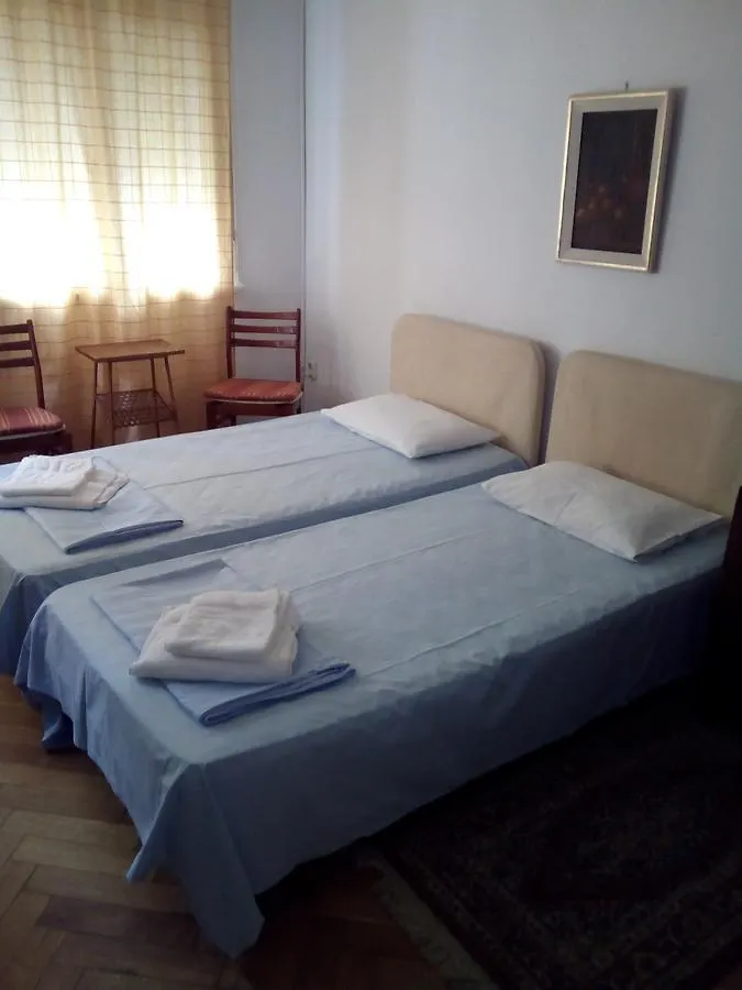 Bed & Breakfast Piata Lahovari Boutique Residence Bucharest